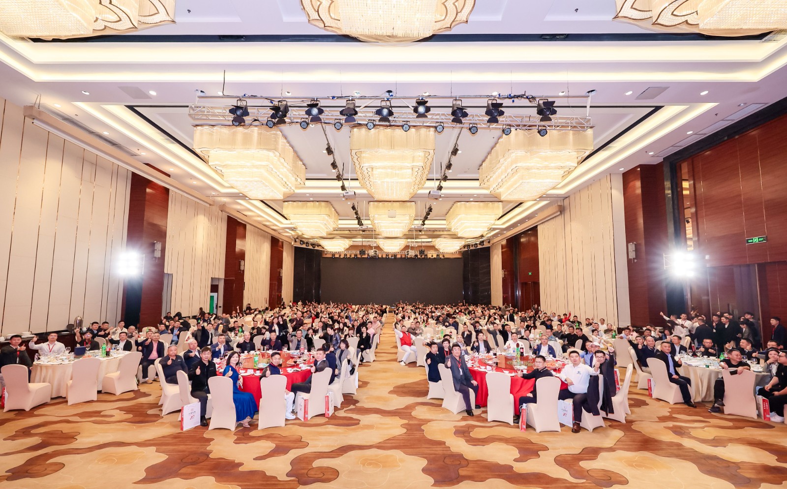 大合照02.jpg